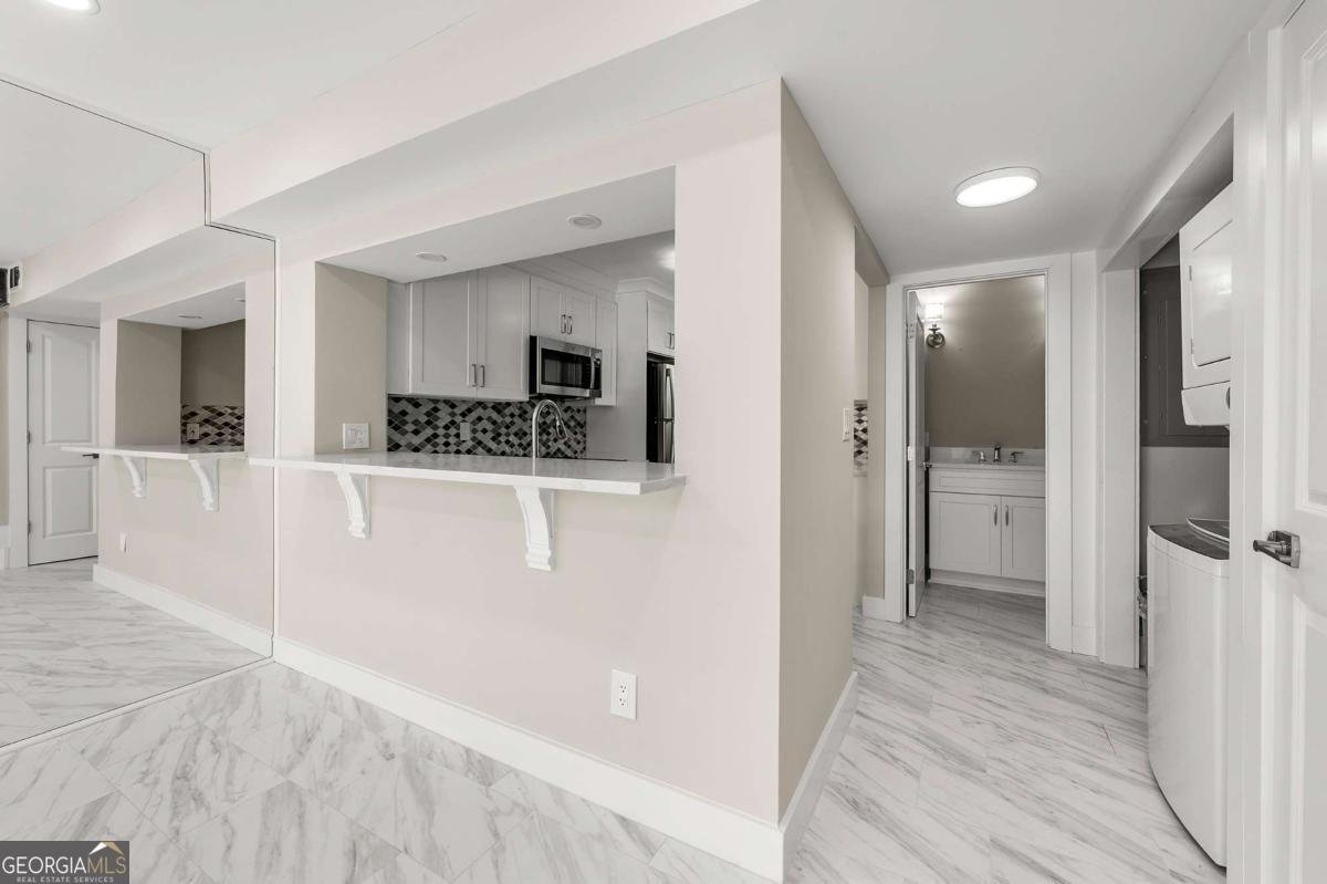 1009 Riverbend Club Drive Atlanta - 6