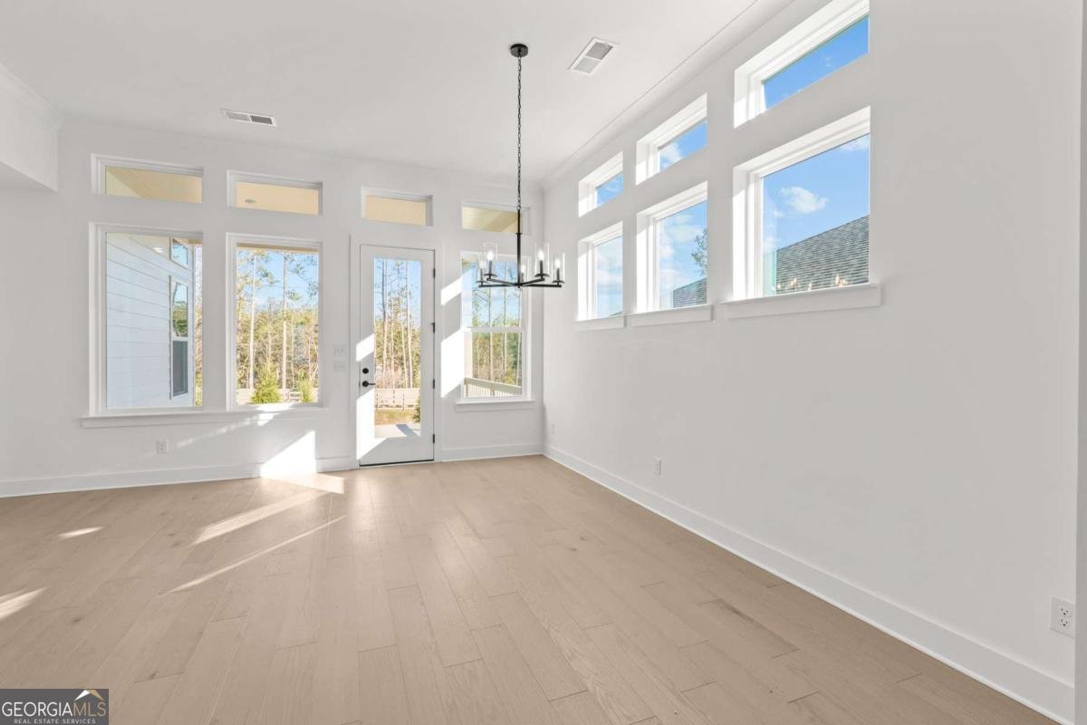 215 Strawberry Lane Woodstock - 15