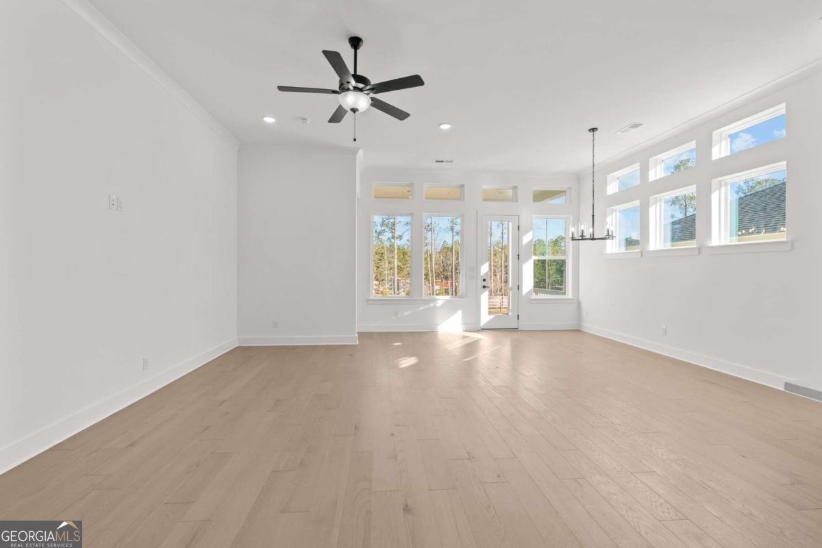 215 Strawberry Lane Woodstock - 17