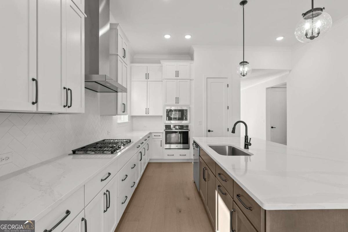 215 Strawberry Lane Woodstock - 18