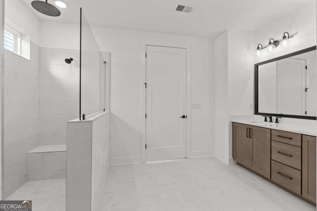 215 Strawberry Lane Woodstock - 24