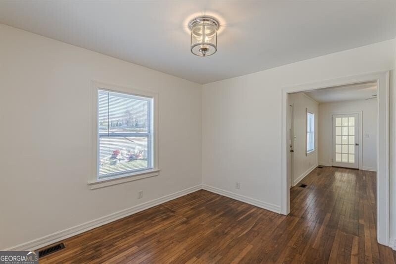 1560 Temple Avenue College Park - 10