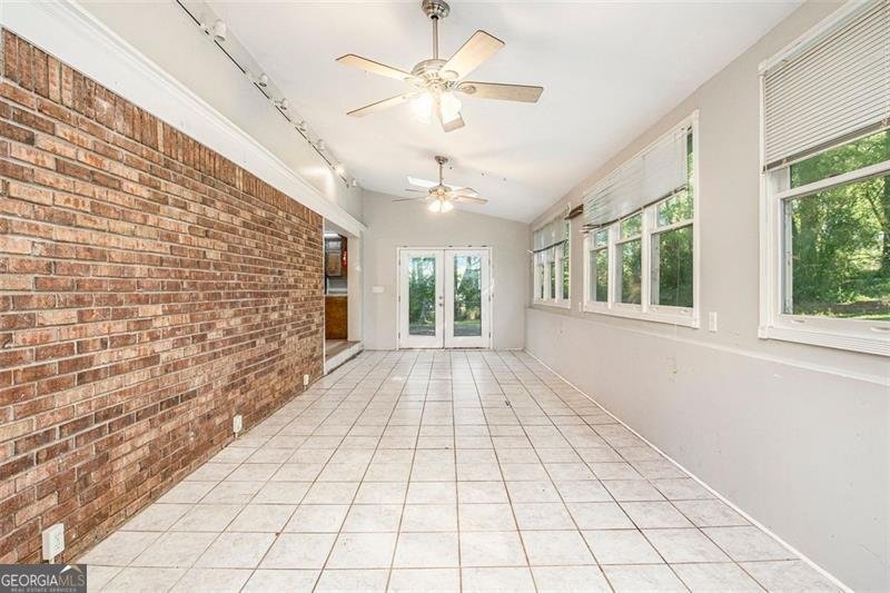 495 BUTTERCUP Trail Lawrenceville - 9