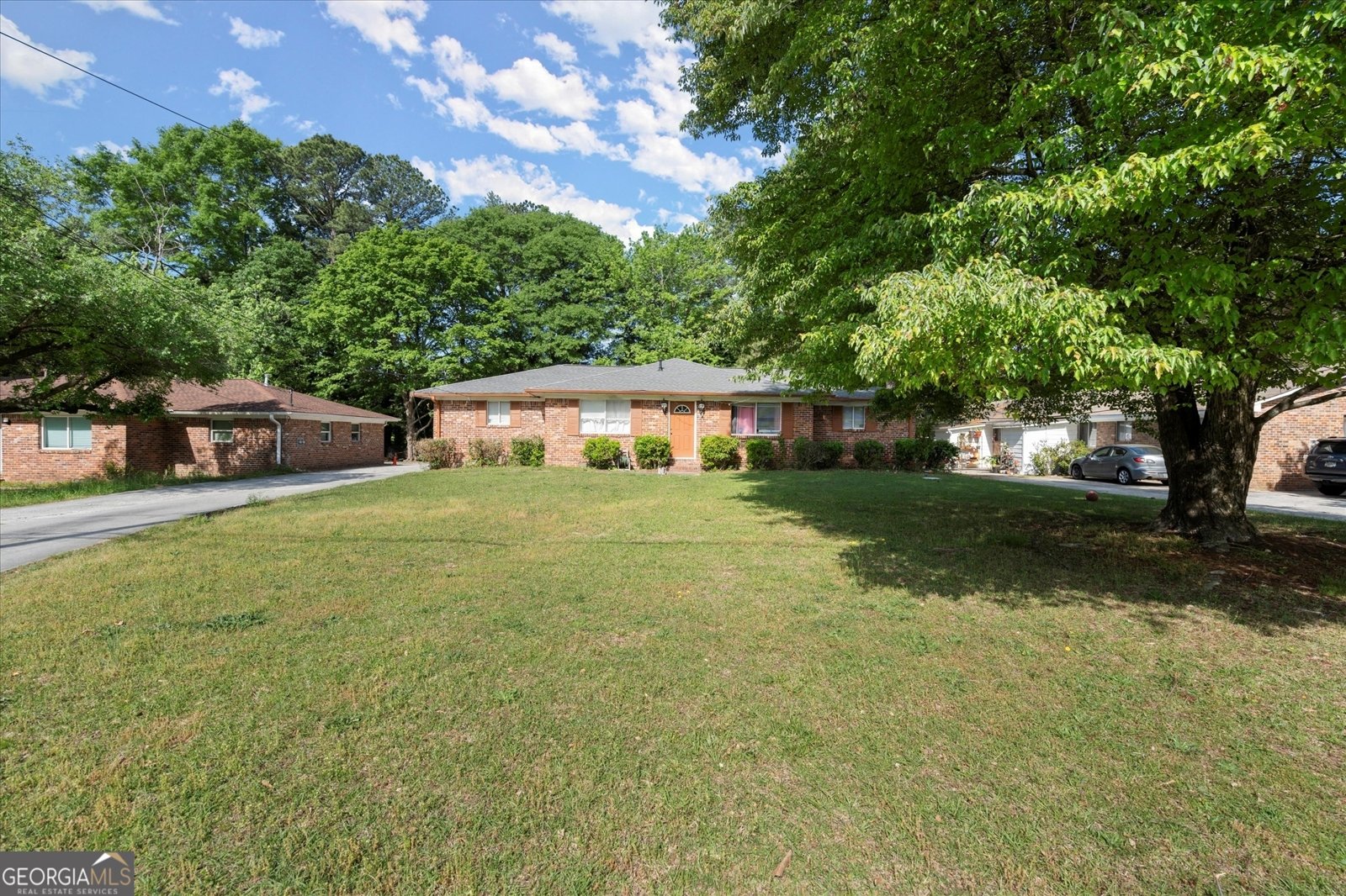 2844 Whispering Hills Drive Chamblee - 2