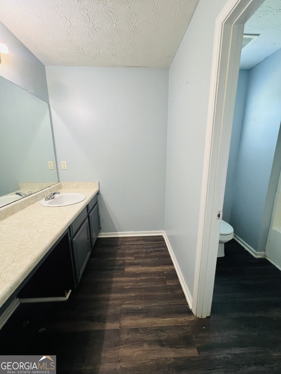 13391 Henderson Drive Hampton - 26