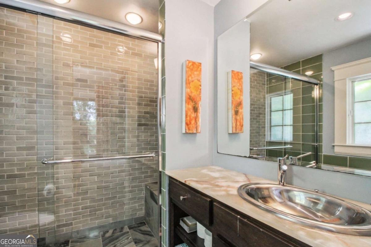 43 Avery Drive Atlanta - 24