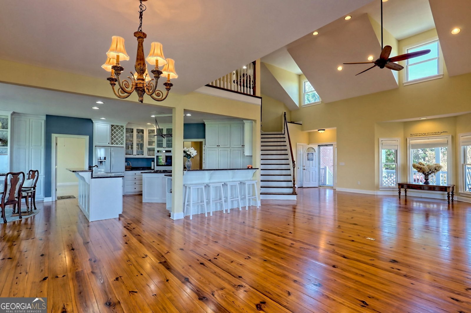1063 Summit Way Blairsville - 43