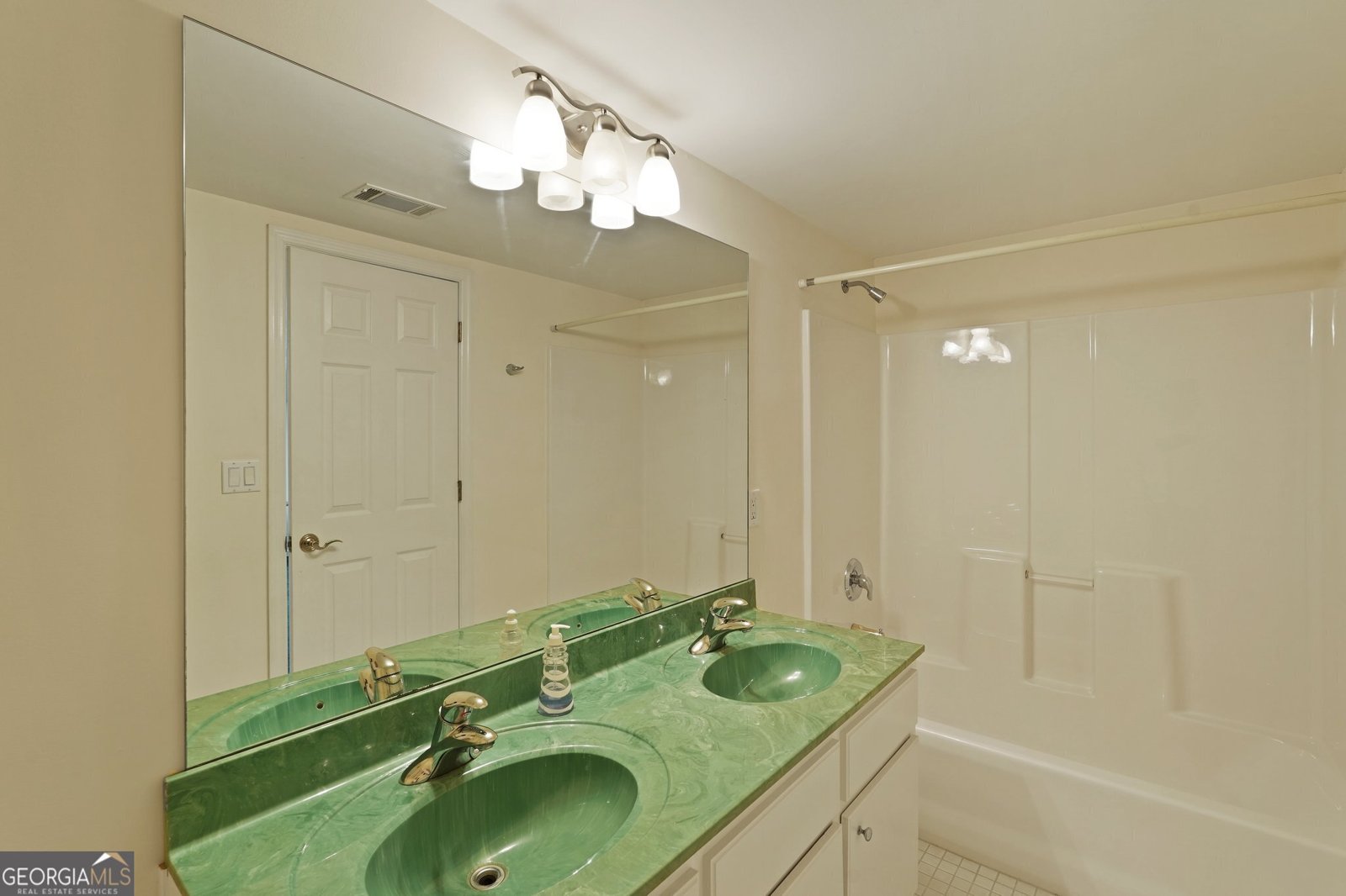 1629 Eagle Neck Drive Townsend - 66