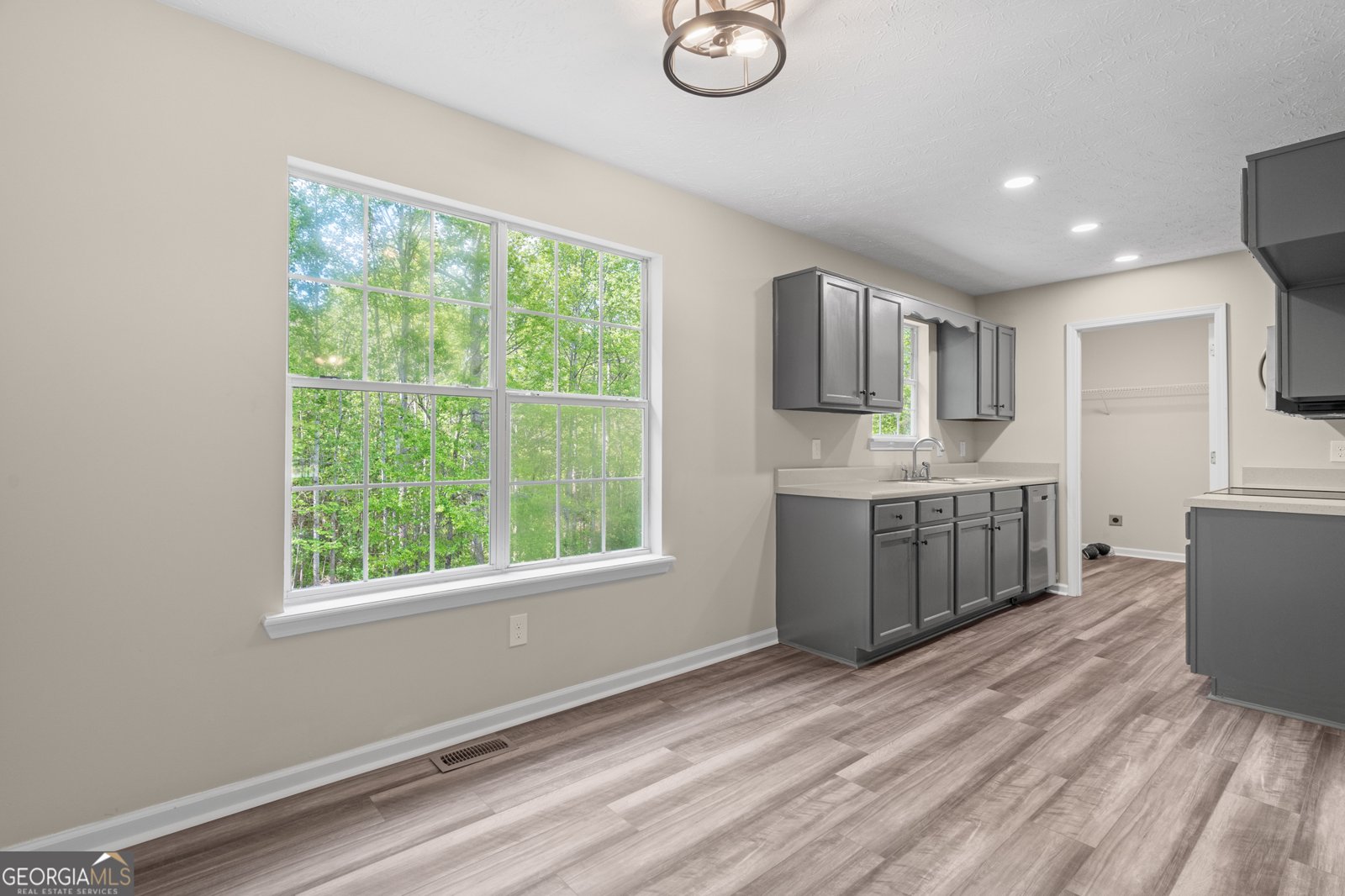 201 Rustin Drive Dallas - 10