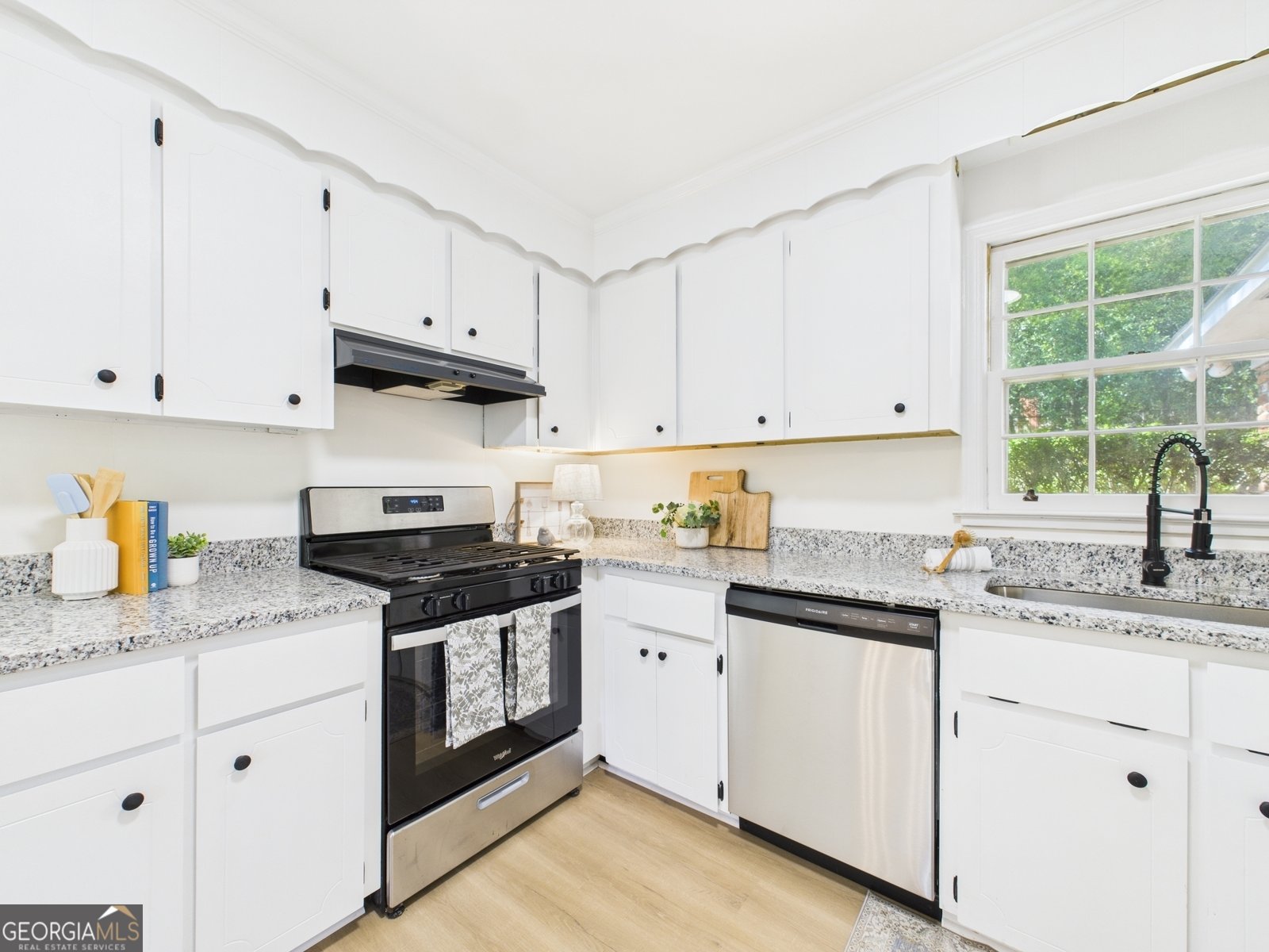2325 Silver Pines Drive Macon - 13