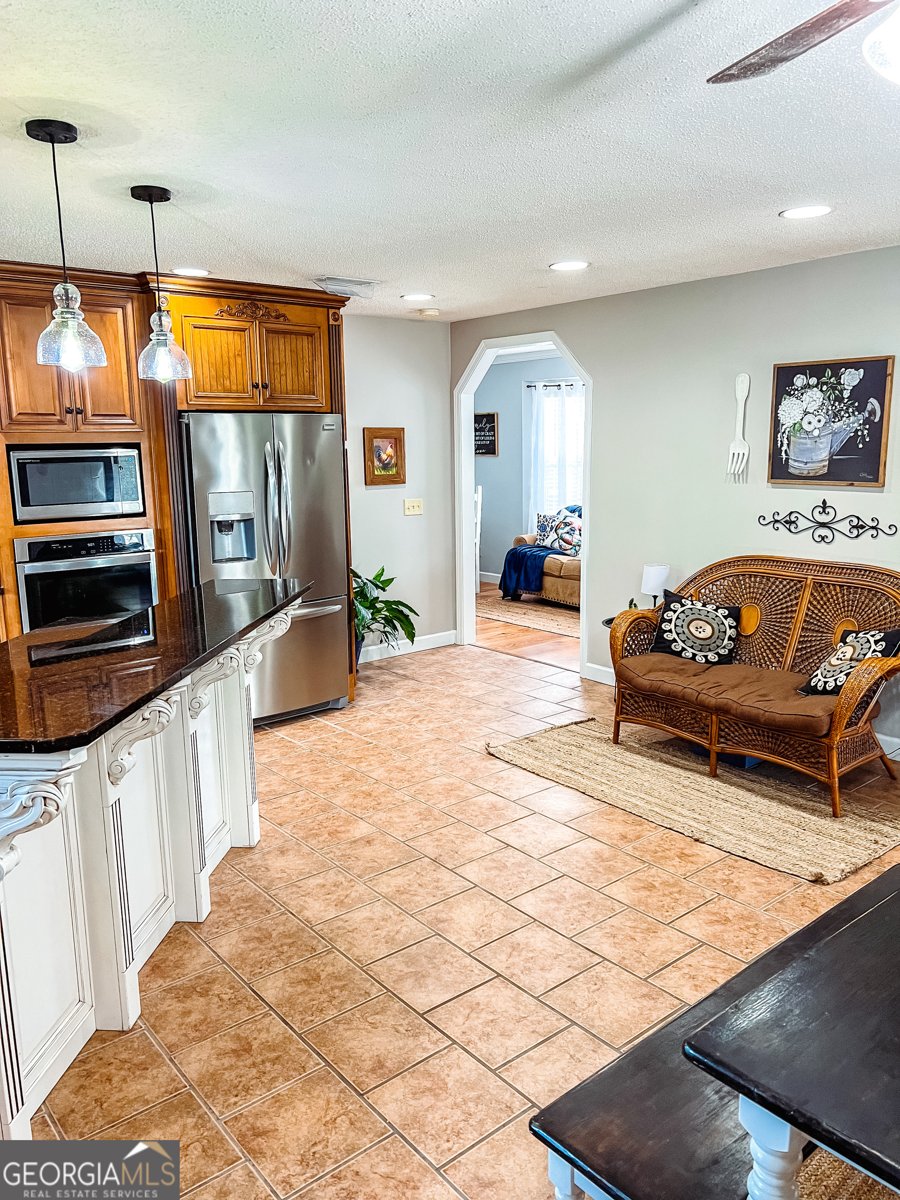 644 N Manor Millwood Road Manor - 38