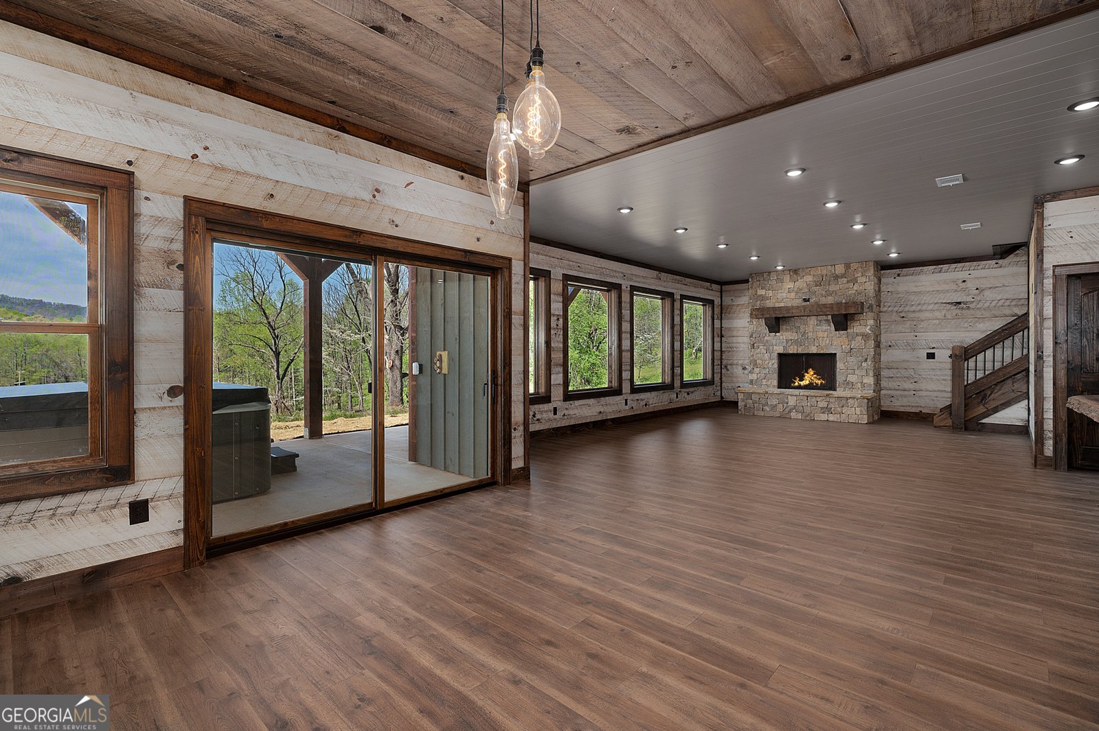 7590 Mobile Road Blue Ridge - 63