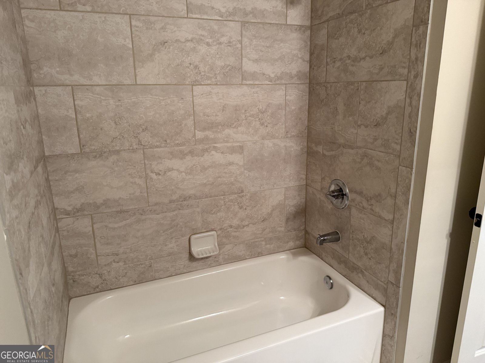 9240 Hollywood Drive Gainesville - 34