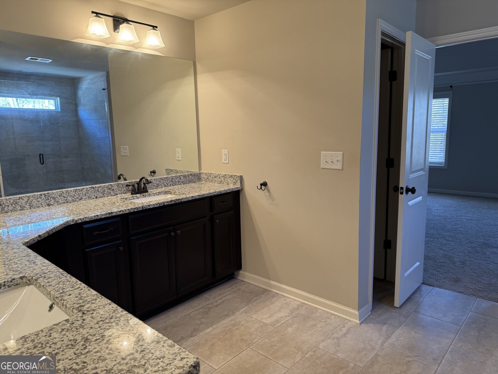 9240 Hollywood Drive Gainesville - 39