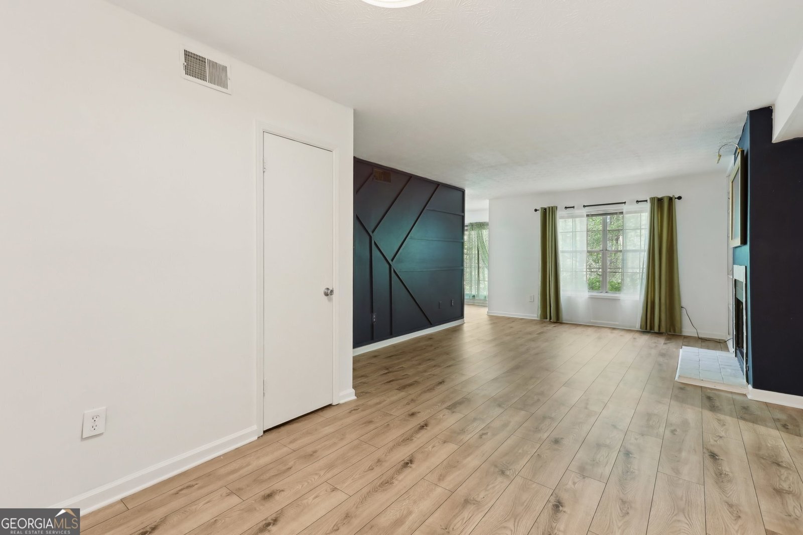 702 Glenleaf Drive Peachtree Corners - 4