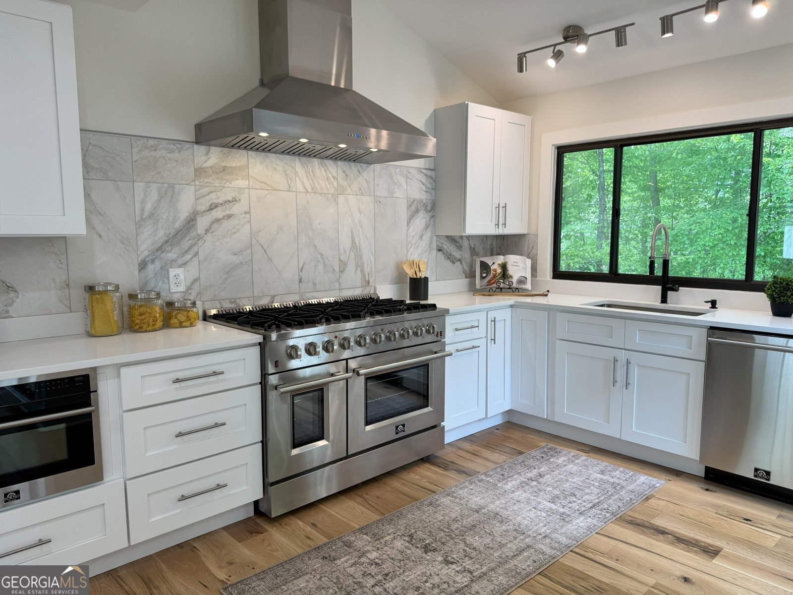 541 EARLVINE Way Kennesaw - 43
