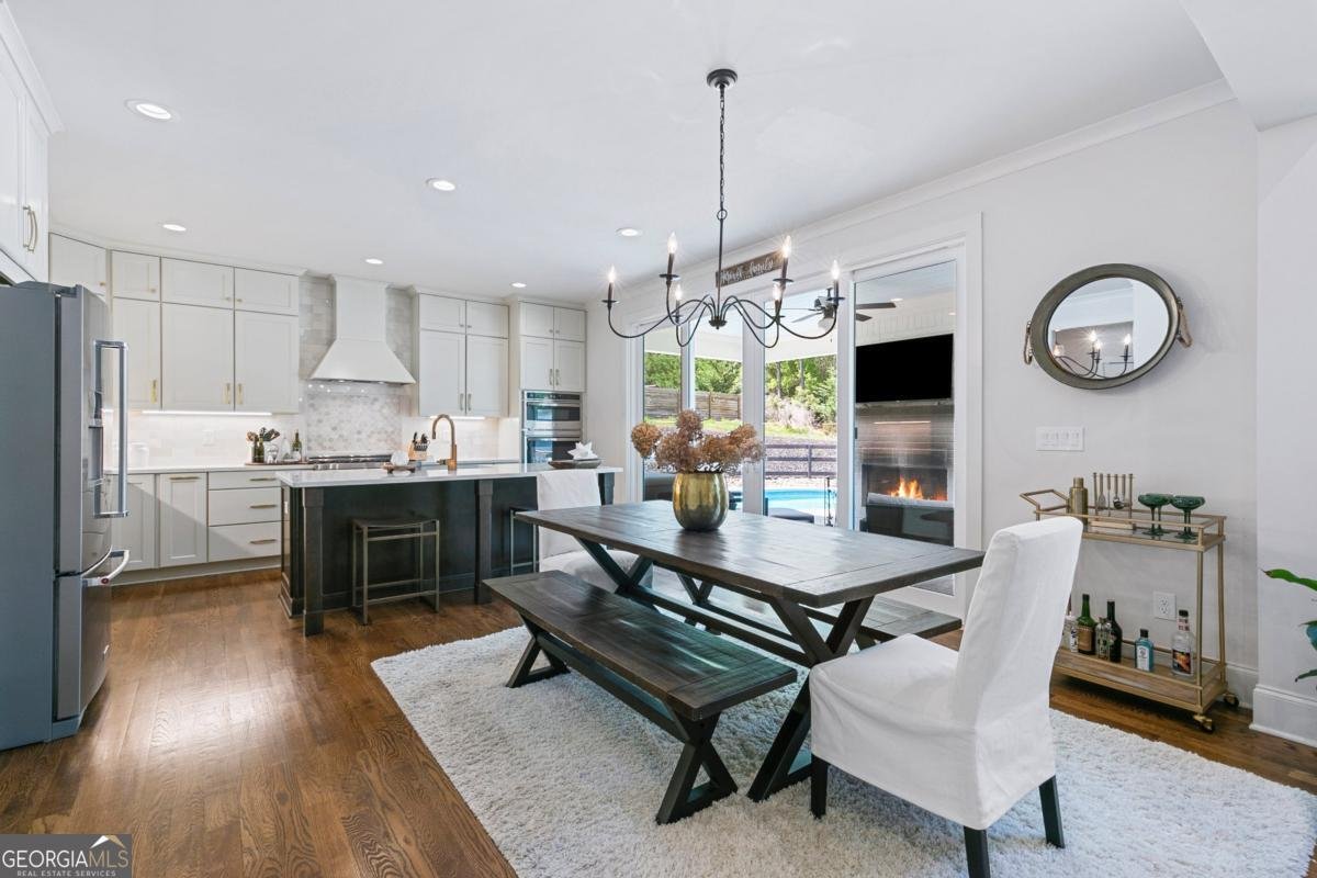 6560 Crestwood Peninsula Flowery Branch - 11