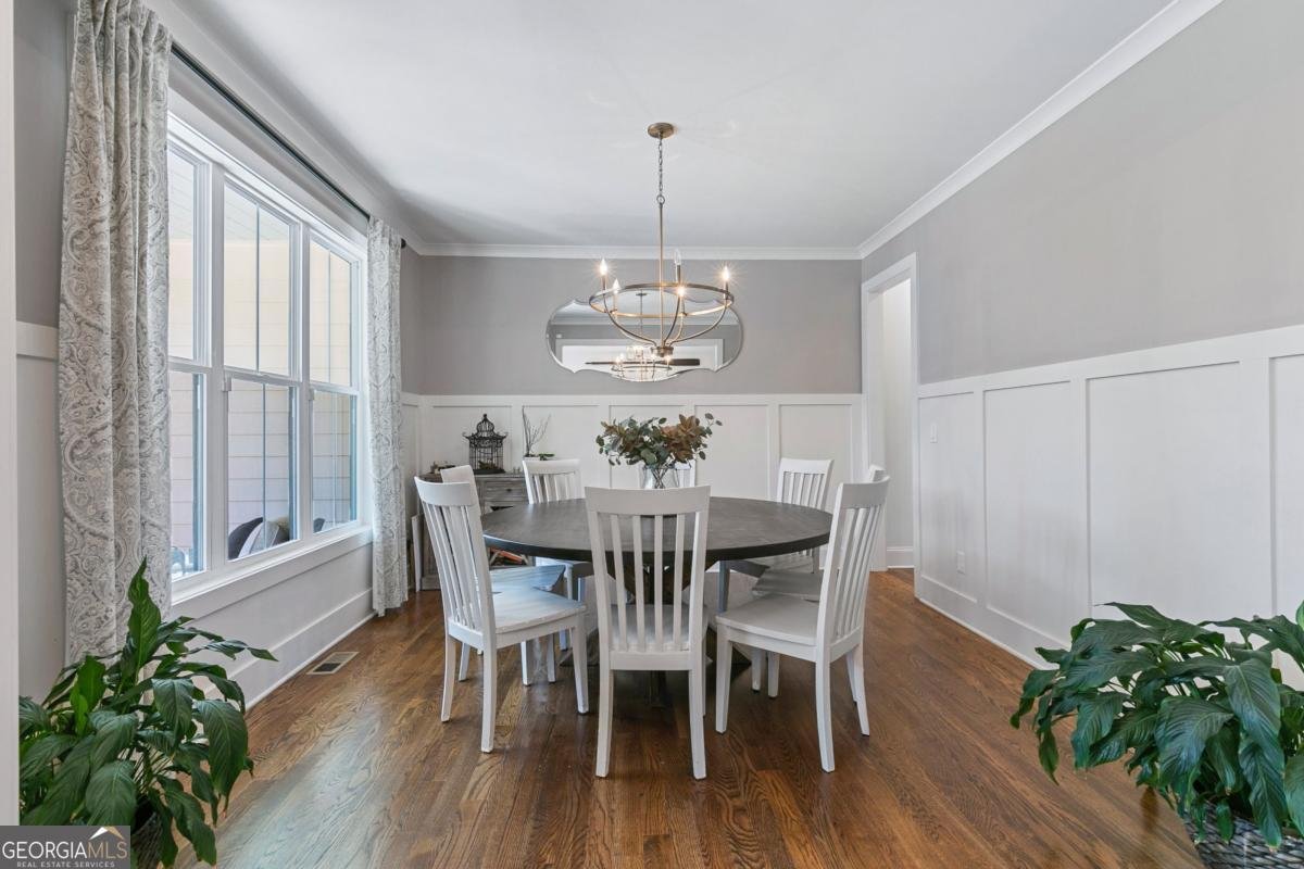 6560 Crestwood Peninsula Flowery Branch - 7