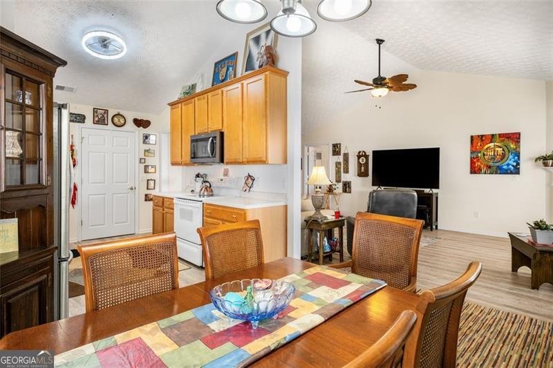 806 VILLAGE Place Loganville - 11