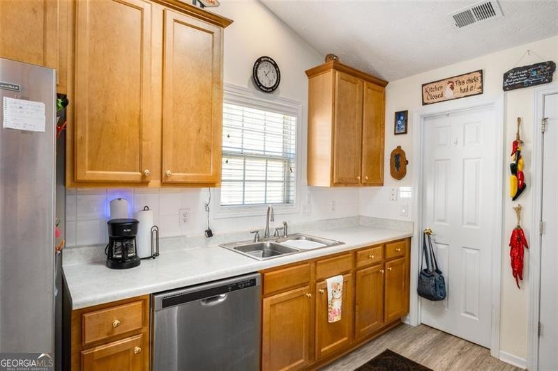806 VILLAGE Place Loganville - 13