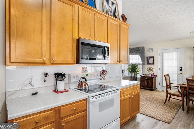 806 VILLAGE Place Loganville - 14