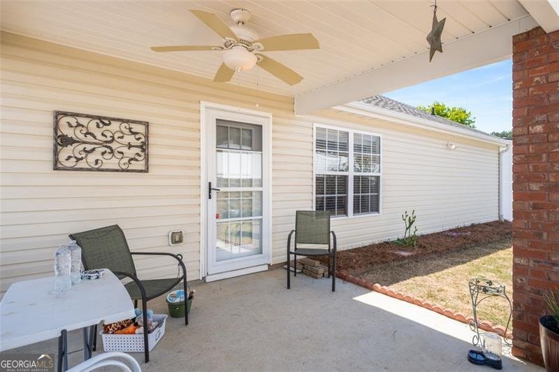 806 VILLAGE Place Loganville - 24
