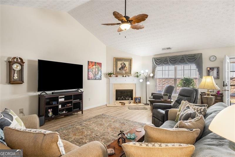 806 VILLAGE Place Loganville - 9