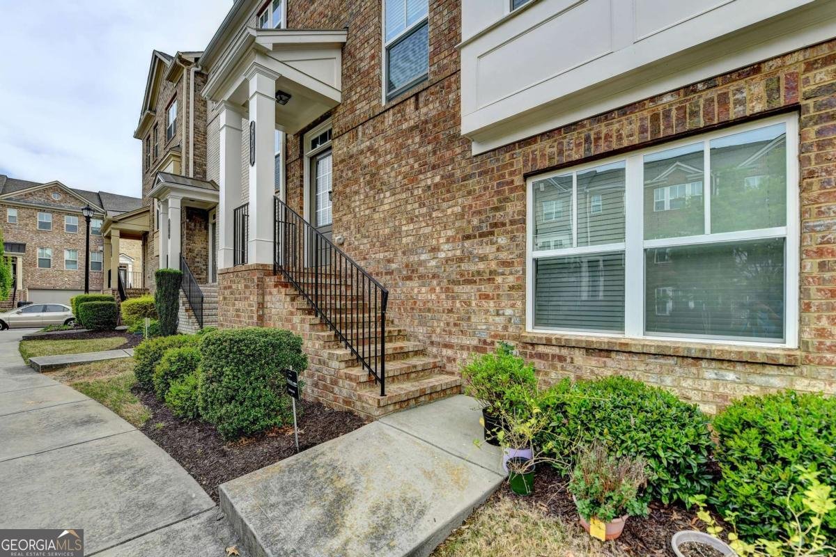 810 SUNSET PARK Drive Suwanee - 2