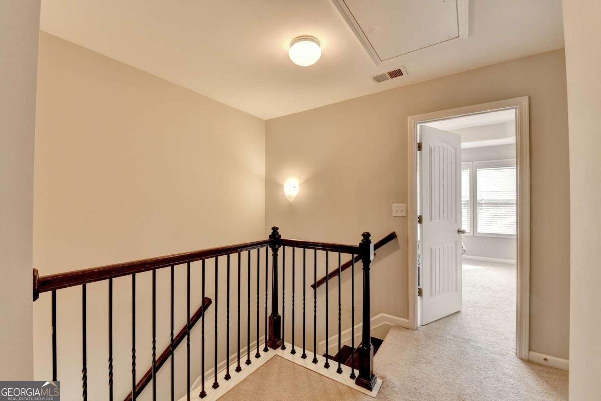 810 SUNSET PARK Drive Suwanee - 33