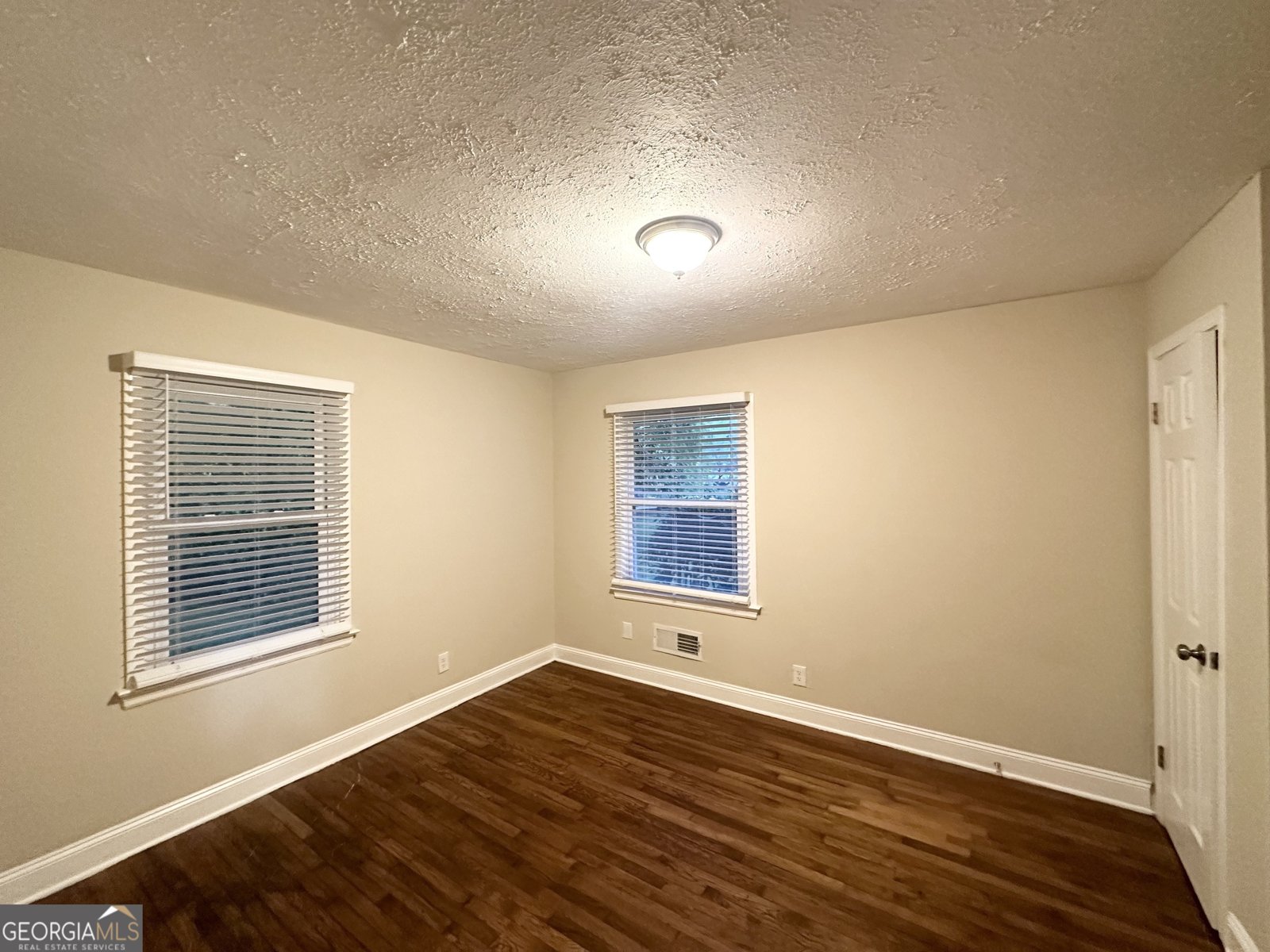 2965 Meadowview Drive Atlanta - 10