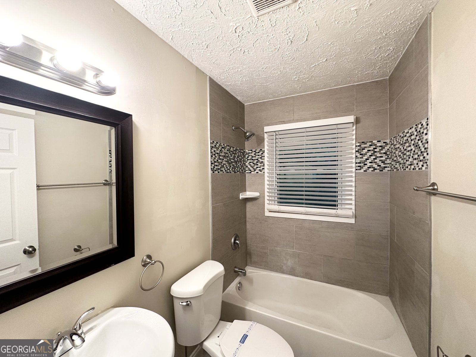 2965 Meadowview Drive Atlanta - 12