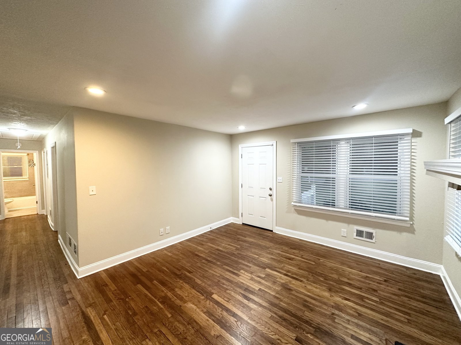 2965 Meadowview Drive Atlanta - 4