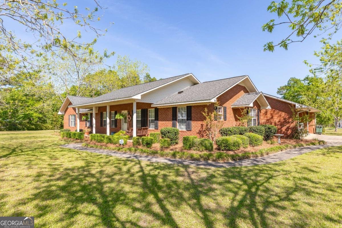 301 Willow Drive Glennville - 1