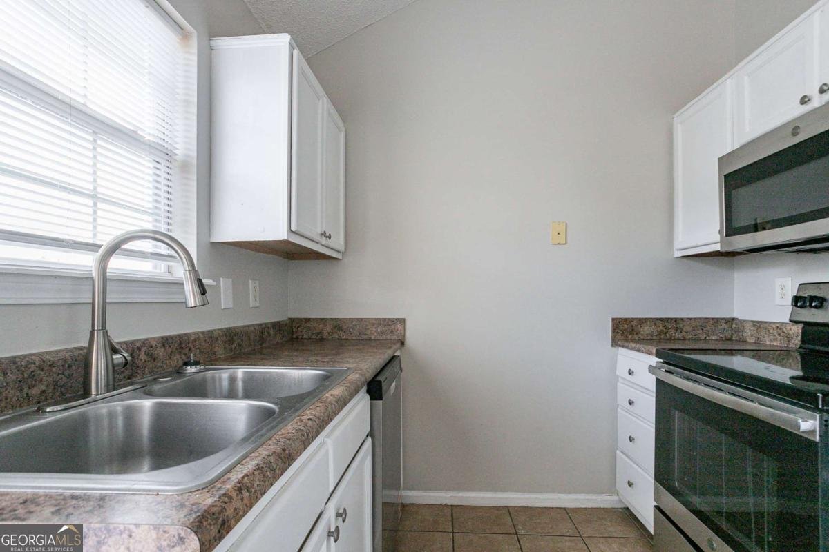 3721 Longview Drive Douglasville - 2
