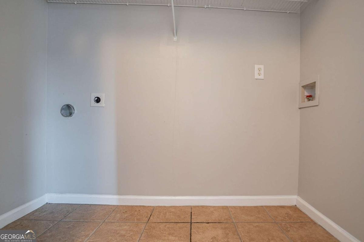 3721 Longview Drive Douglasville - 21