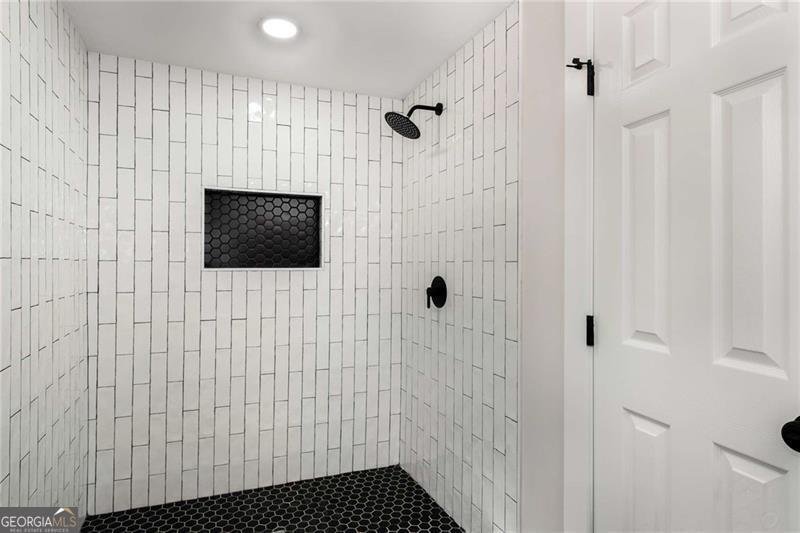 2358 Larchwood Road Atlanta - 27