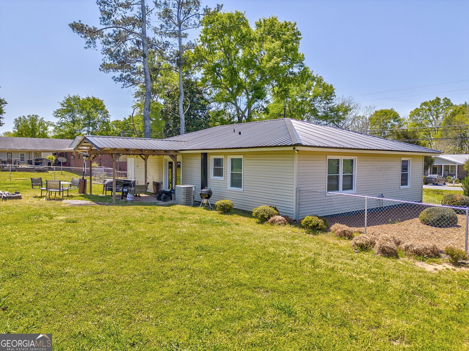 426 College Drive Cedartown - 33