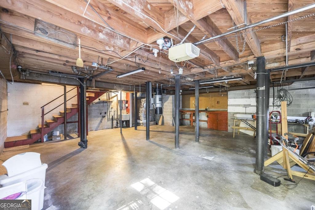 1933 Birchwood Way Macon - 36