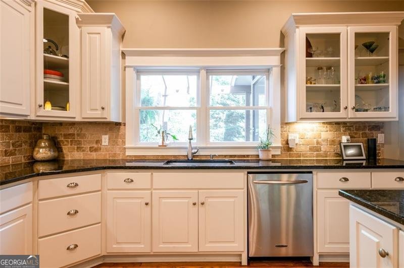 414 PENSDALE Road Decatur - 29