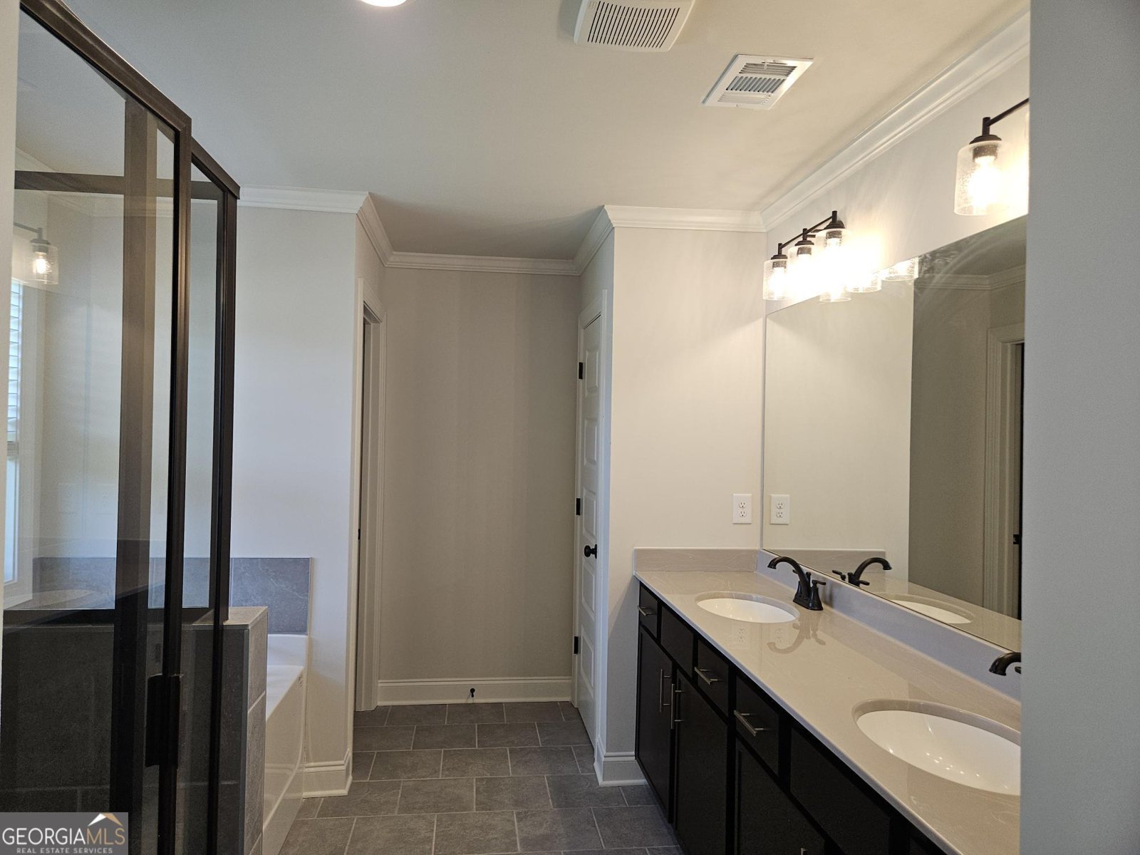 440 Banff Drive Winder - 18