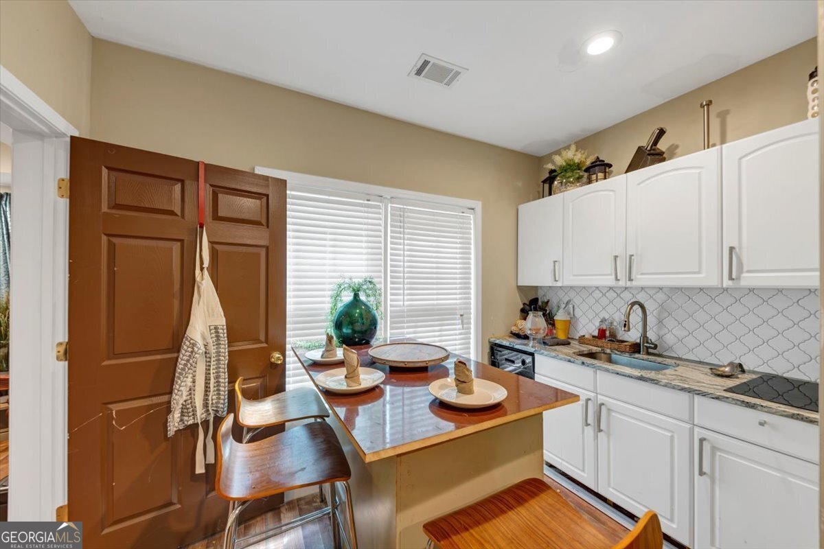 5679 Coopers Glen Court Mableton - 9