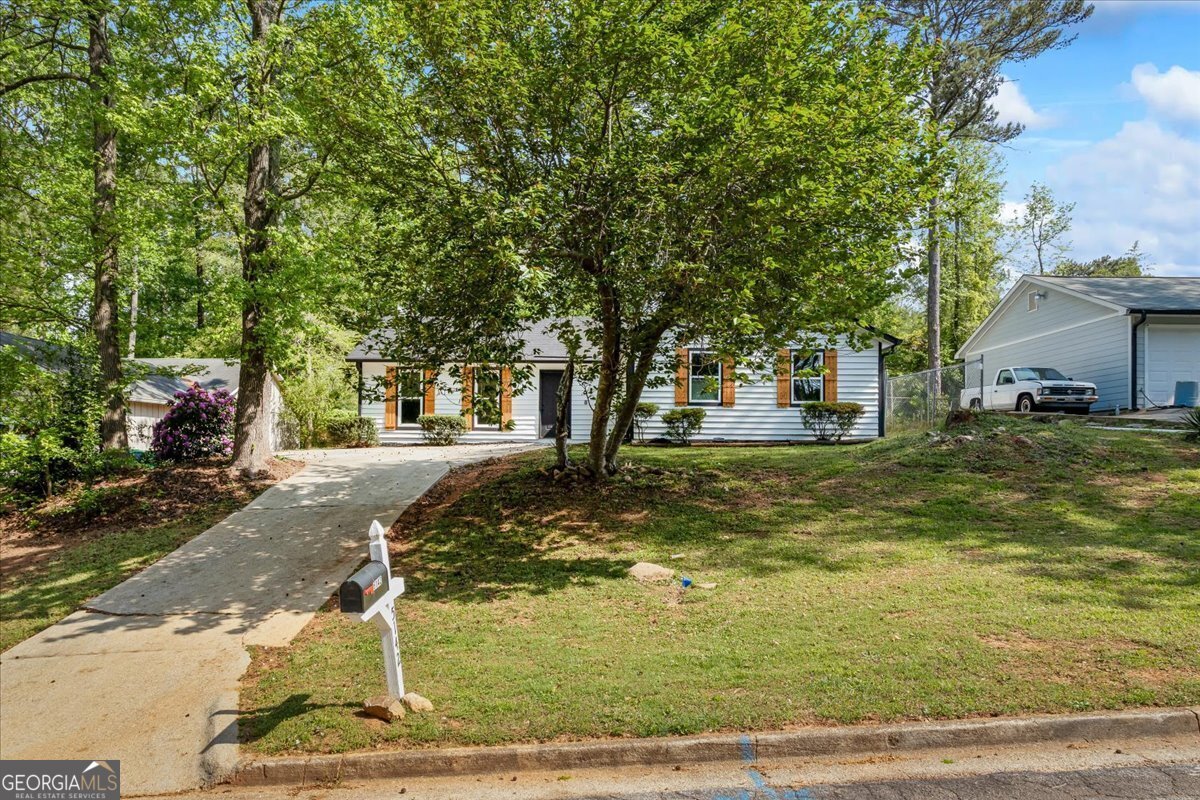 5142 Huxley Road Stone Mountain - 1