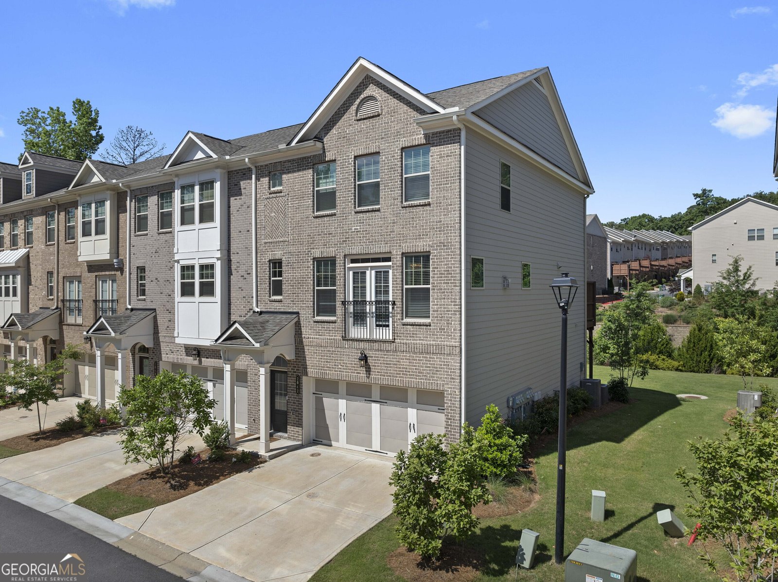 2042 Violet Lane Brookhaven - 2