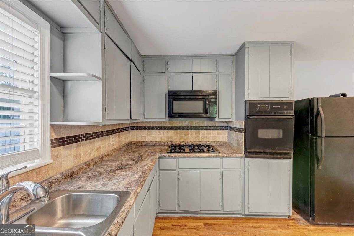 1677 WAYLAND Circle Brookhaven - 14