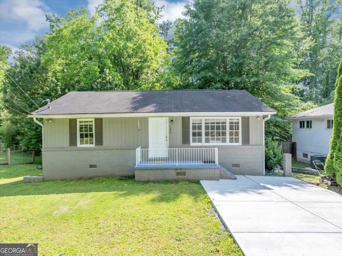 1677 WAYLAND Circle Brookhaven - 2