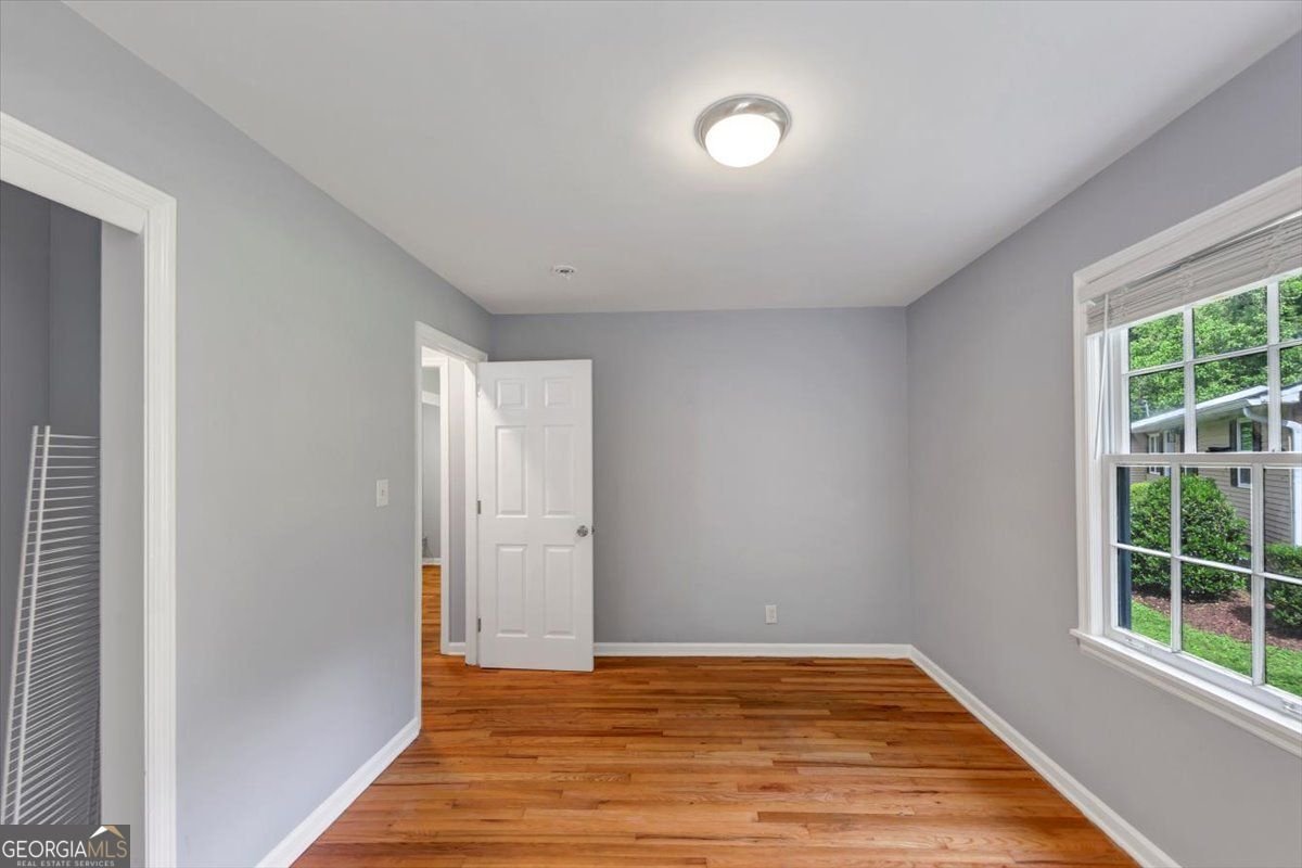 1677 WAYLAND Circle Brookhaven - 22