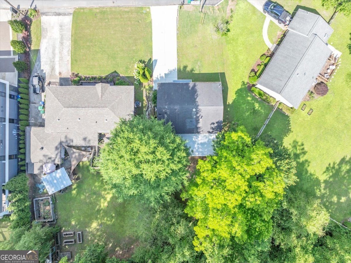 1677 WAYLAND Circle Brookhaven - 30