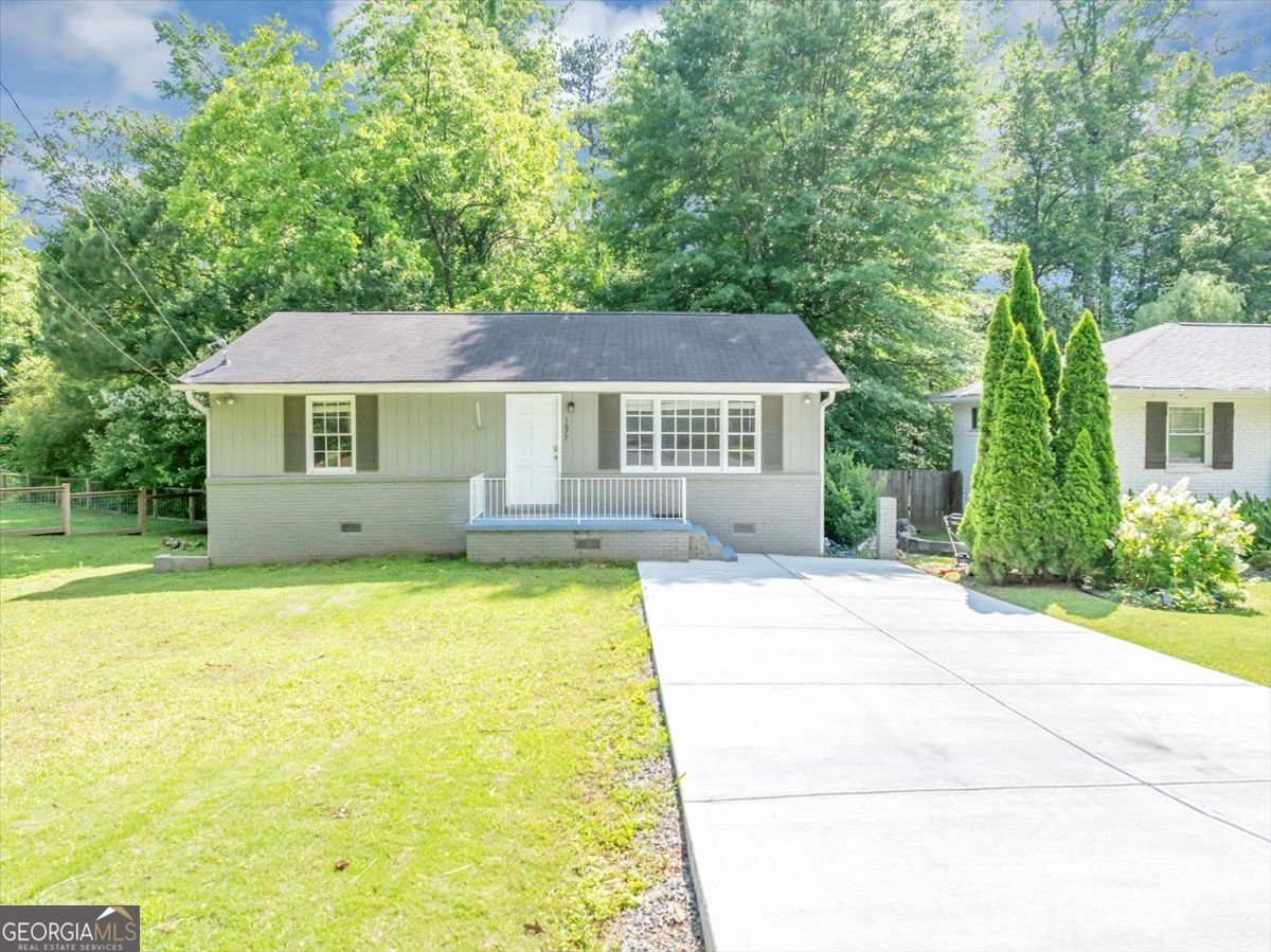 1677 WAYLAND Circle Brookhaven - 4