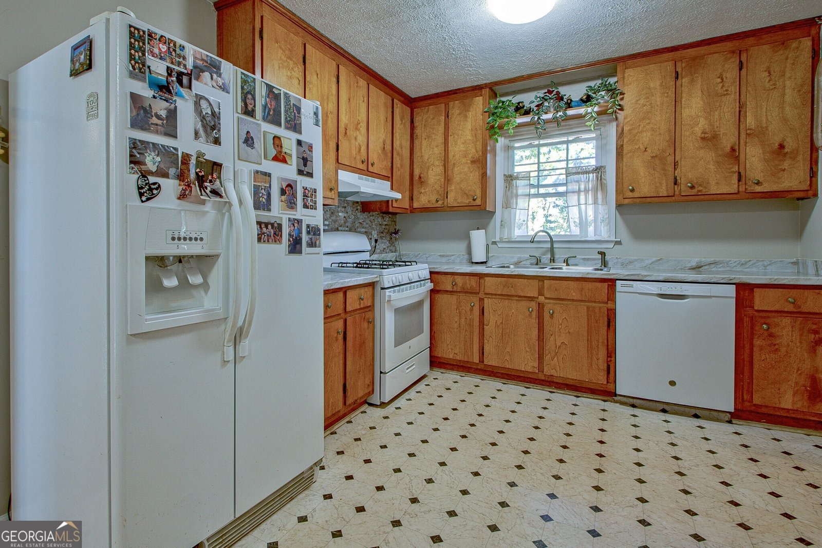 920 Goodrich Avenue Thomaston - 14
