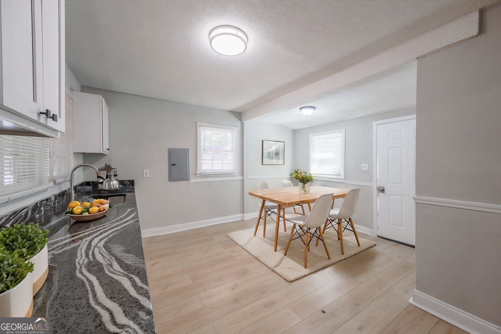 1581 Kenmore Street Atlanta - 3